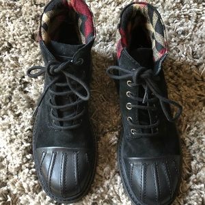 Nine West black booties